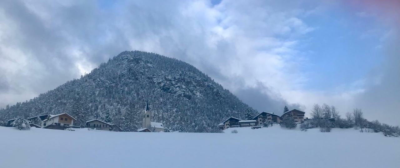 Tgesa Ferrera Βίλα Schmitten  Εξωτερικό φωτογραφία